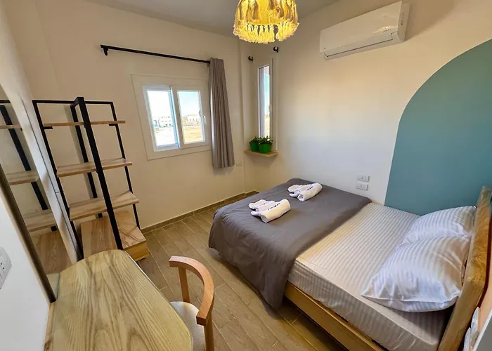 Hostel Nomads